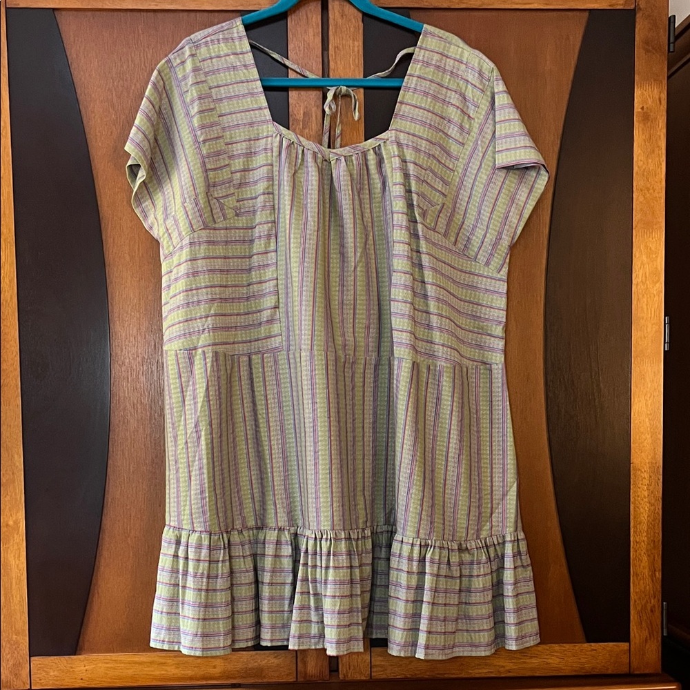 NWOT🦀Easel Striped Short Sleeve Intricately Designed Square Neckline Dress/Tunic